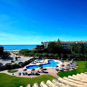 At Club Playa Real , Marbella Espanha